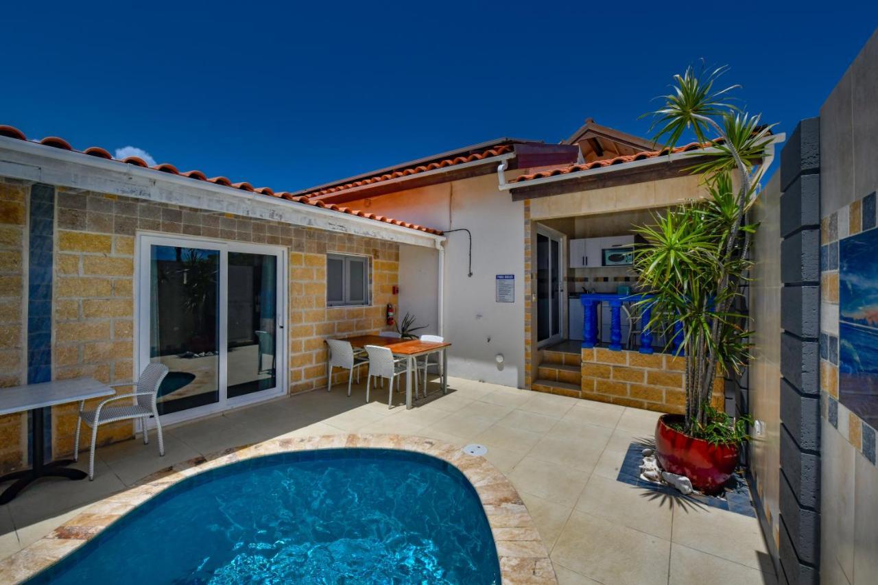 Boutique Hotel Swiss Paradise Aruba Villas And Suites Palm Beach Exterior foto