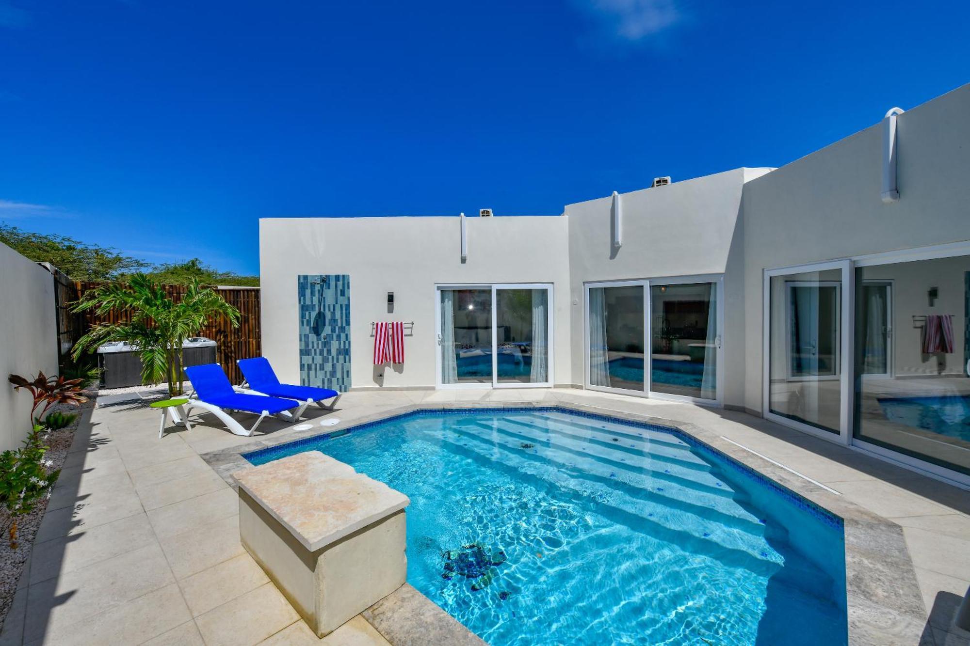 Boutique Hotel Swiss Paradise Aruba Villas And Suites Palm Beach Exterior foto